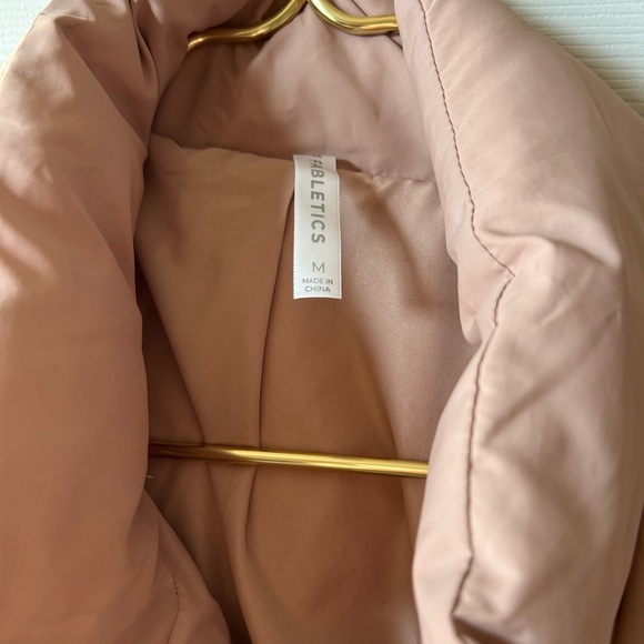 Fabletics Beige Puffer Jacket | Size M - Picture 4 of 4